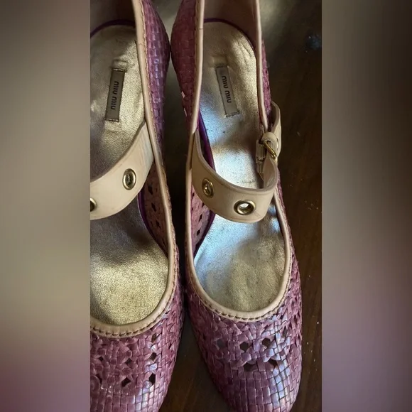 Miu Miu Vintage woven leather Mary Jane pumps. Size 38.5 - Picture 6 of 11
